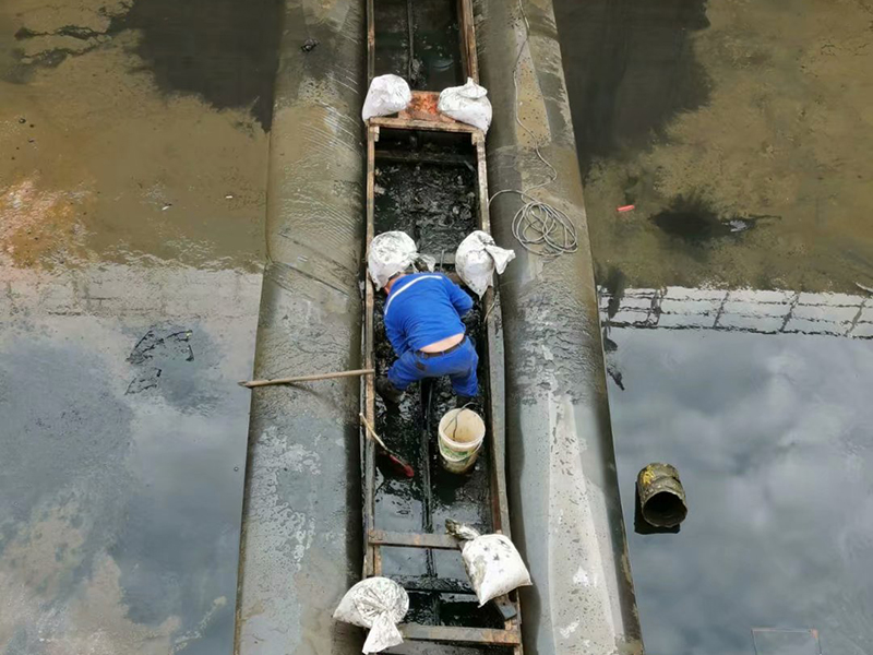 蓄水池堵漏